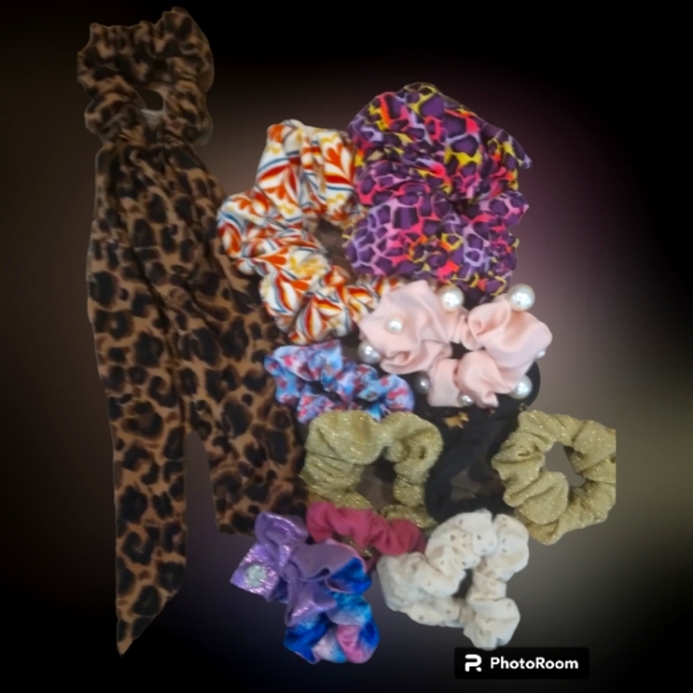 Women Hair Scrunchies. Bundle of 15 Total. Multiple Colors.